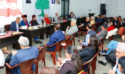 कांग्रेसको रणनीतिक फैसला: राजनीतिक अनिश्चितता रोक्न चुनावमै जाने