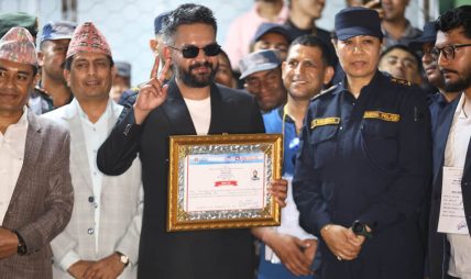 झापा–५ बाट बालेन शाहको ऐतिहासिक जित, केपी ओली भारी मतले पराजित