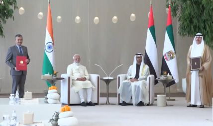 भारत–युएई रणनीतिक साझेदारी थप बलियो : अबुधाबी अवतरण गर्दा मोदीको विमानलाई एफ–१६ जेटबाट एस्कर्ट