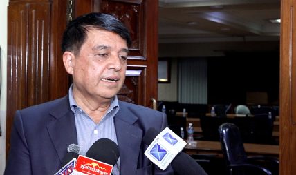 उद्योगीका सुझावका आधारमा कर, पूर्वाधार र नीतिगत सुधार गर्ने सरकारको संकेत : चन्द्र ढकाल
