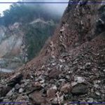 वर्षासँगै देशभर सडकमा पहिरो र बाढीको जोखिम, विभिन्न राजमार्ग अवरुद्ध वर्षासँगै देशभर सडकमा पहिरो र बाढीको जोखिम, विभिन्न राजमार्ग अवरुद्ध